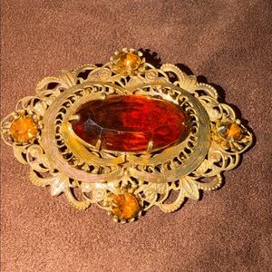 Vintage Amber Filigree brooch 🐈‍⬛